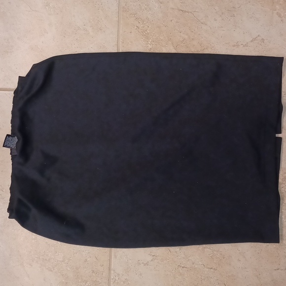 Work Outfit - Picture 2 of 6